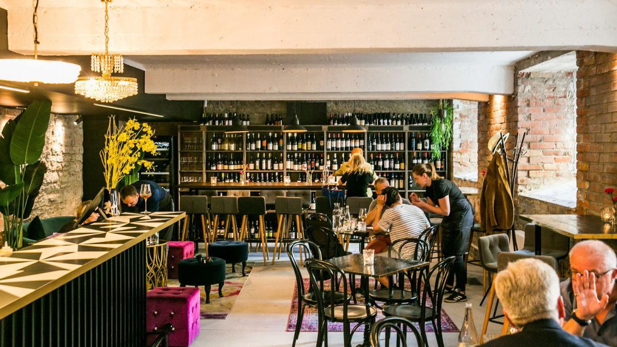 Винный бар Pazzo Wine Bar