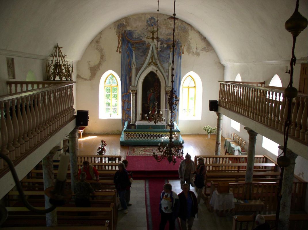 Церковь в Ямая